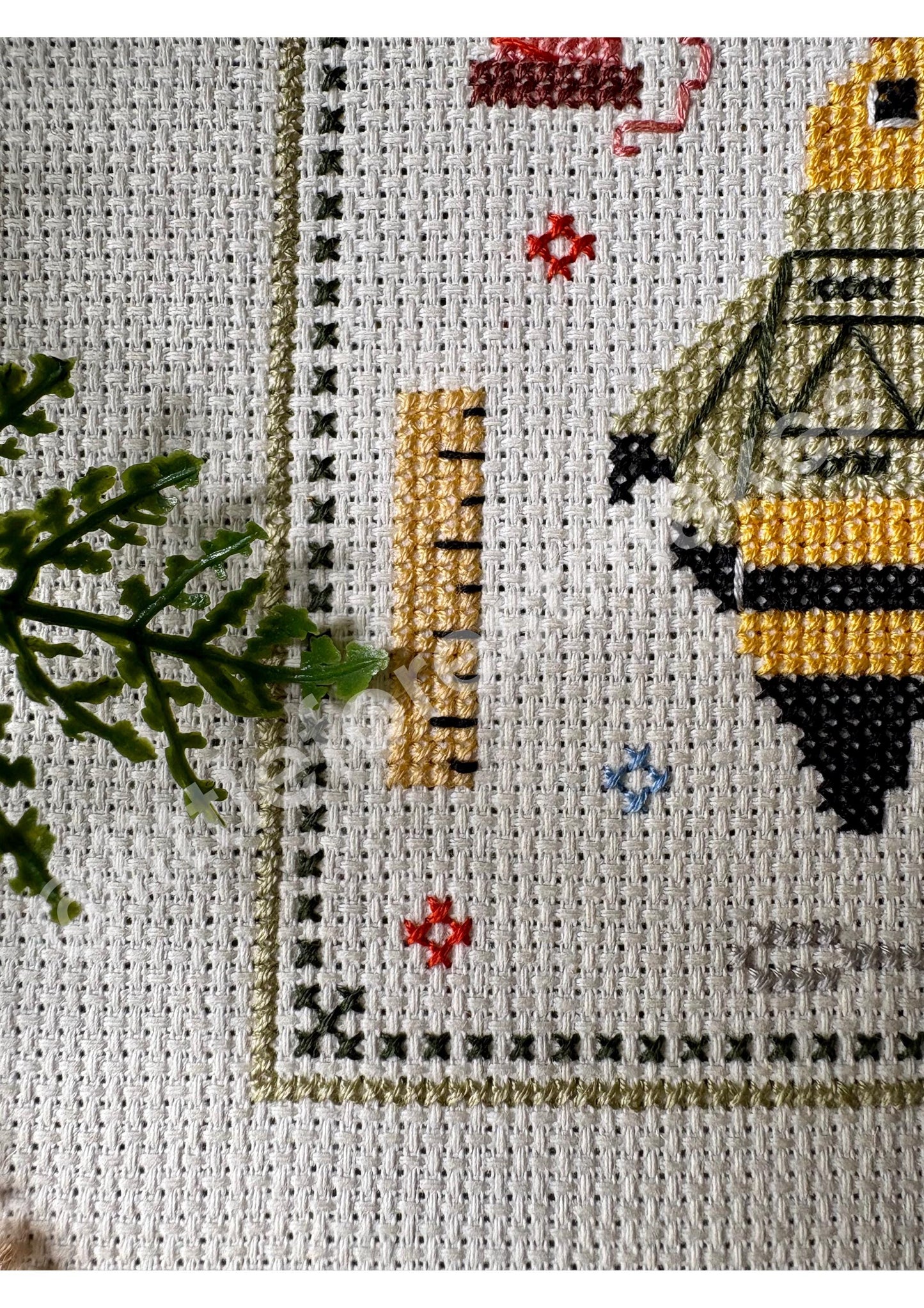 Busy Bonnie Bee Cross Stitch Pattern Craft Sewing Needlework [Digital Download] [PDF]